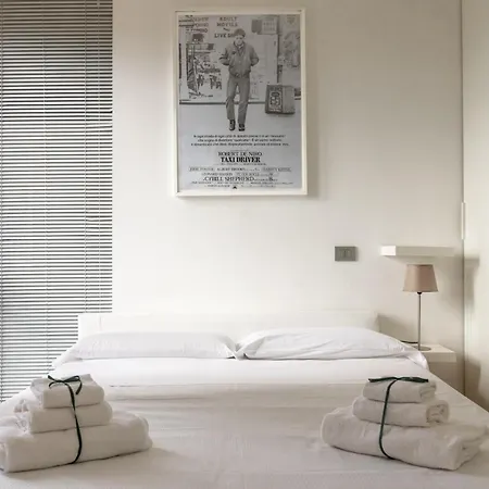 7th Floor - Porta Nuova Apartment