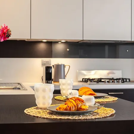 7th Floor - Porta Nuova Apartment Verona